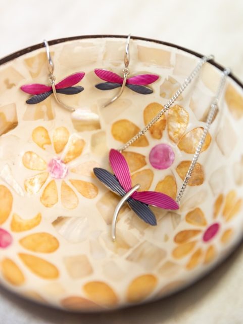 We love dragonflies at Miss Milly. They allow us to really play around with colour and sparkles. We currently have dragonfly designs available in necklaces, earrings, velvet pouches, magnetic and pin brooches, and keyrings.