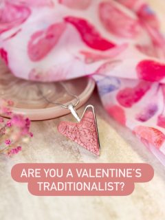 With just over a month to go to Valentine’s Day, we’re wondering how many of us still love to give and receive gifts on 14 February. Do you go all in for a soppy card and sentimental present, or do you prefer to give it a miss and celebrate love spontaneously or in a date more meaningful to you? Let us know in our poll below 🩷 x